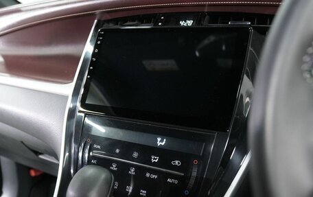 Toyota Harrier, 2017 год, 2 720 000 рублей, 28 фотография