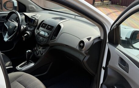 Chevrolet Aveo III, 2014 год, 630 000 рублей, 9 фотография