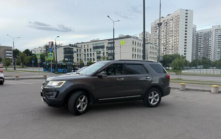 Ford Explorer VI, 2017 год, 2 500 000 рублей, 2 фотография