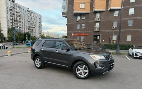 Ford Explorer VI, 2017 год, 2 500 000 рублей, 3 фотография