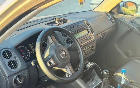 Volkswagen Tiguan I, 2011 год, 700 000 рублей, 8 фотография