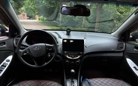 Hyundai Solaris II рестайлинг, 2015 год, 850 000 рублей, 11 фотография
