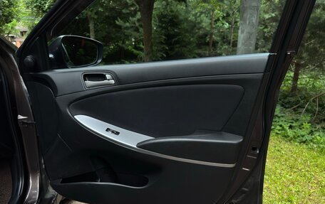 Hyundai Solaris II рестайлинг, 2015 год, 850 000 рублей, 17 фотография