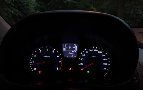 Hyundai Solaris II рестайлинг, 2015 год, 850 000 рублей, 25 фотография