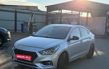 Hyundai Solaris II рестайлинг, 2017 год, 1 300 000 рублей, 2 фотография