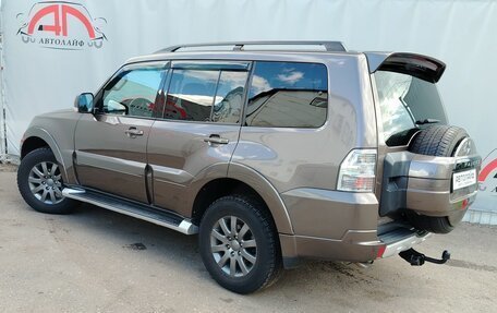 Mitsubishi Pajero IV, 2012 год, 2 249 000 рублей, 3 фотография