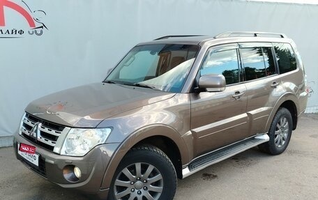 Mitsubishi Pajero IV, 2012 год, 2 249 000 рублей, 2 фотография