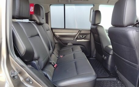 Mitsubishi Pajero IV, 2012 год, 2 249 000 рублей, 10 фотография