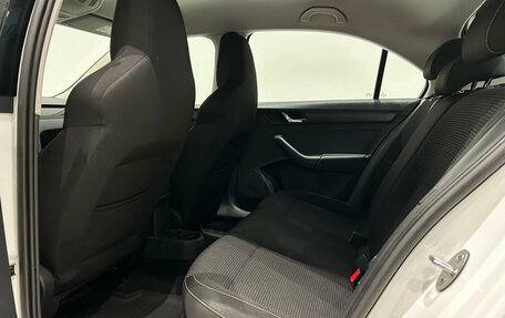 Skoda Rapid I, 2015 год, 949 000 рублей, 13 фотография