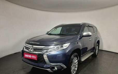 Mitsubishi Pajero Sport III рестайлинг, 2018 год, 2 750 000 рублей, 1 фотография