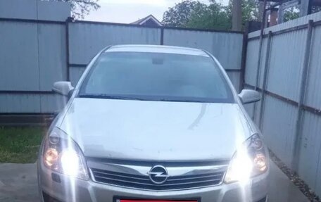 Opel Astra H, 2008 год, 570 000 рублей, 1 фотография