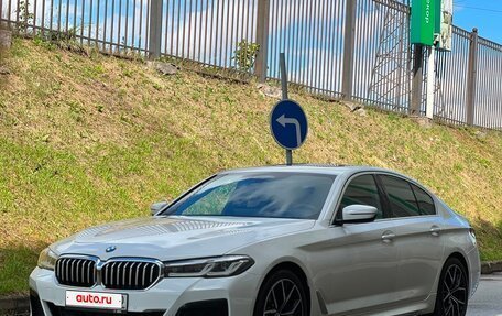 BMW 5 серия, 2022 год, 4 699 999 рублей, 2 фотография
