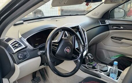 Cadillac SRX II рестайлинг, 2013 год, 1 100 000 рублей, 3 фотография