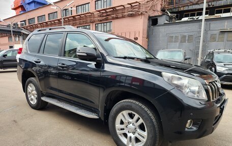 Toyota Land Cruiser Prado 150 рестайлинг 2, 2010 год, 3 100 000 рублей, 2 фотография