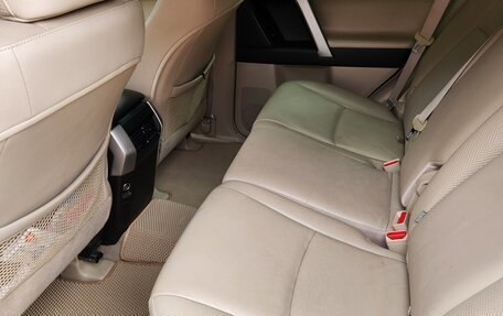 Toyota Land Cruiser Prado 150 рестайлинг 2, 2010 год, 3 100 000 рублей, 13 фотография