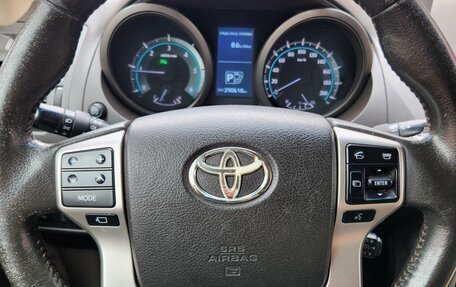 Toyota Land Cruiser Prado 150 рестайлинг 2, 2010 год, 3 100 000 рублей, 16 фотография