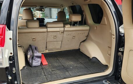 Toyota Land Cruiser Prado 150 рестайлинг 2, 2010 год, 3 100 000 рублей, 14 фотография