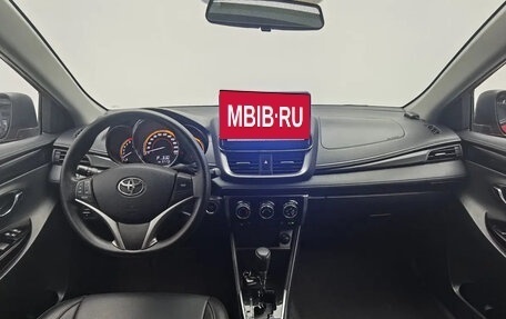 Toyota Yaris XP150 рестайлинг, 2022 год, 1 050 000 рублей, 7 фотография