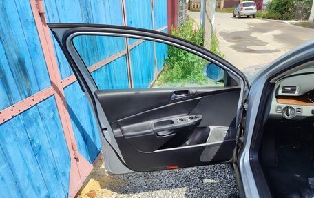 Volkswagen Passat B6, 2005 год, 500 000 рублей, 10 фотография