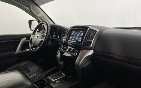 Toyota Land Cruiser 200, 2015 год, 3 200 000 рублей, 12 фотография