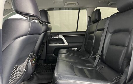 Toyota Land Cruiser 200, 2015 год, 3 200 000 рублей, 29 фотография