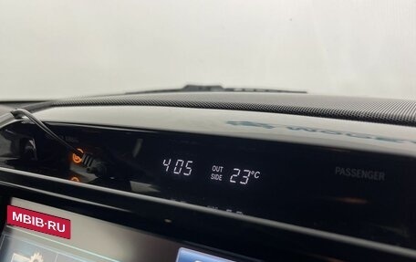 Toyota Land Cruiser 200, 2015 год, 3 200 000 рублей, 27 фотография