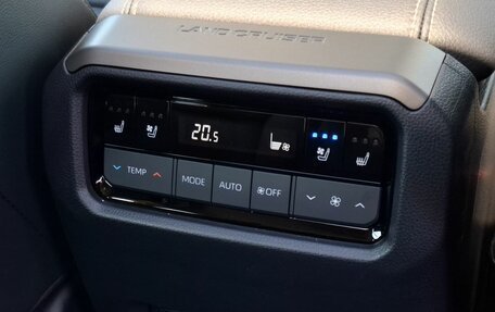 Toyota Land Cruiser Prado, 2026 год, 12 840 000 рублей, 23 фотография