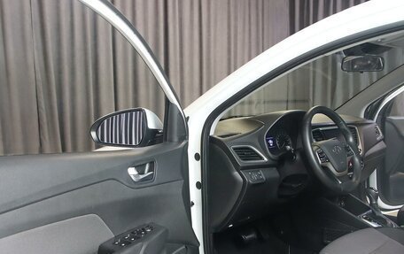 Hyundai Solaris II рестайлинг, 2017 год, 999 000 рублей, 7 фотография