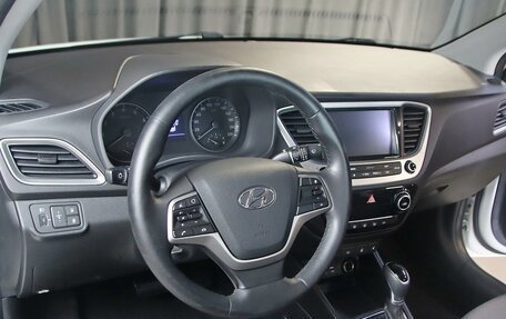 Hyundai Solaris II рестайлинг, 2017 год, 999 000 рублей, 8 фотография