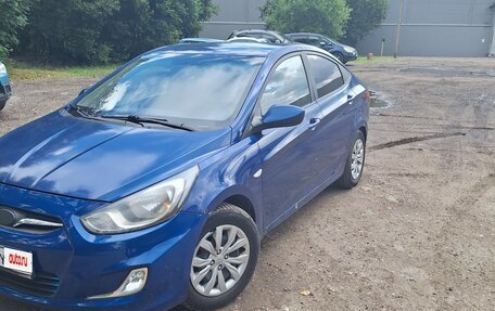 Hyundai Solaris II рестайлинг, 2012 год, 570 000 рублей, 3 фотография