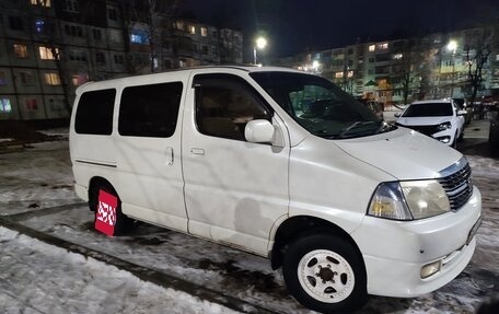 Toyota Granvia, 2001 год, 1 000 000 рублей, 2 фотография