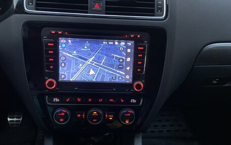 Volkswagen Jetta VI, 2016 год, 1 350 000 рублей, 7 фотография