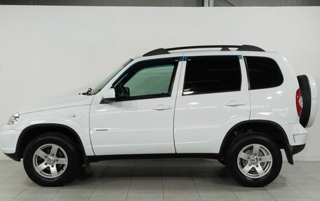 Chevrolet Niva I рестайлинг, 2017 год, 820 000 рублей, 8 фотография