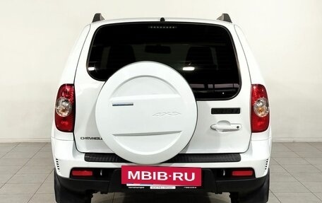 Chevrolet Niva I рестайлинг, 2017 год, 820 000 рублей, 6 фотография
