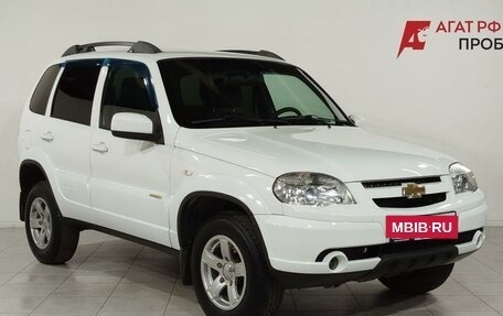 Chevrolet Niva I рестайлинг, 2017 год, 820 000 рублей, 3 фотография