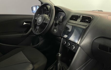 Volkswagen Polo VI (EU Market), 2013 год, 658 000 рублей, 11 фотография