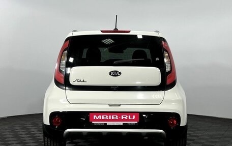 KIA Soul II рестайлинг, 2017 год, 1 780 000 рублей, 7 фотография