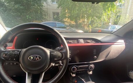 KIA Rio IV, 2021 год, 1 670 000 рублей, 6 фотография
