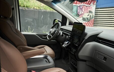 Hyundai Staria, 2023 год, 5 600 000 рублей, 6 фотография