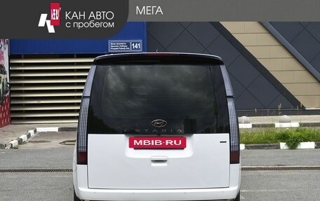 Hyundai Staria, 2023 год, 5 600 000 рублей, 4 фотография