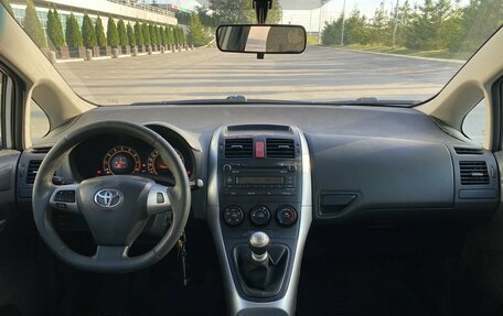 Toyota Auris II, 2011 год, 895 000 рублей, 7 фотография