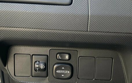 Toyota Auris II, 2011 год, 895 000 рублей, 11 фотография