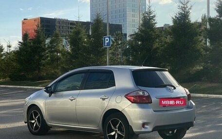 Toyota Auris II, 2011 год, 895 000 рублей, 4 фотография