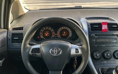 Toyota Auris II, 2011 год, 895 000 рублей, 8 фотография