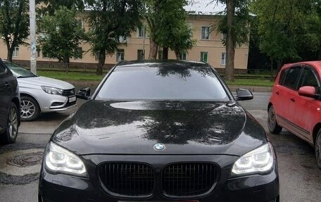 BMW 7 серия, 2012 год, 1 500 000 рублей, 1 фотография