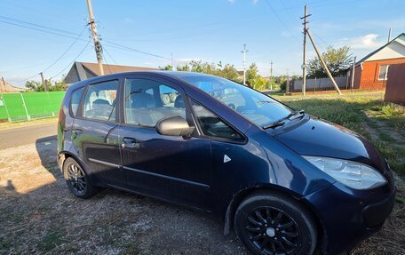 Mitsubishi Colt VI рестайлинг, 2004 год, 320 000 рублей, 3 фотография