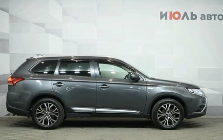 Mitsubishi Outlander III рестайлинг 3, 2019 год, 2 280 000 рублей, 9 фотография