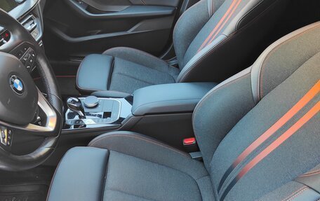 BMW 1 серия, 2019 год, 3 500 000 рублей, 14 фотография