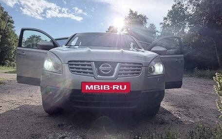 Nissan Qashqai, 2008 год, 750 000 рублей, 2 фотография