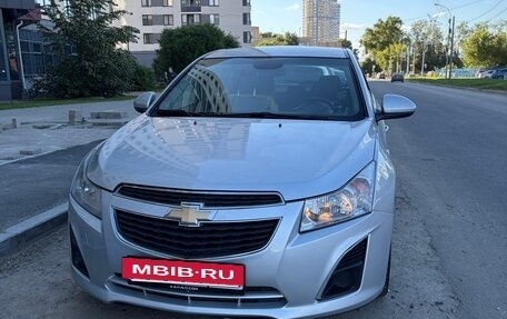 Chevrolet Cruze II, 2013 год, 730 000 рублей, 2 фотография